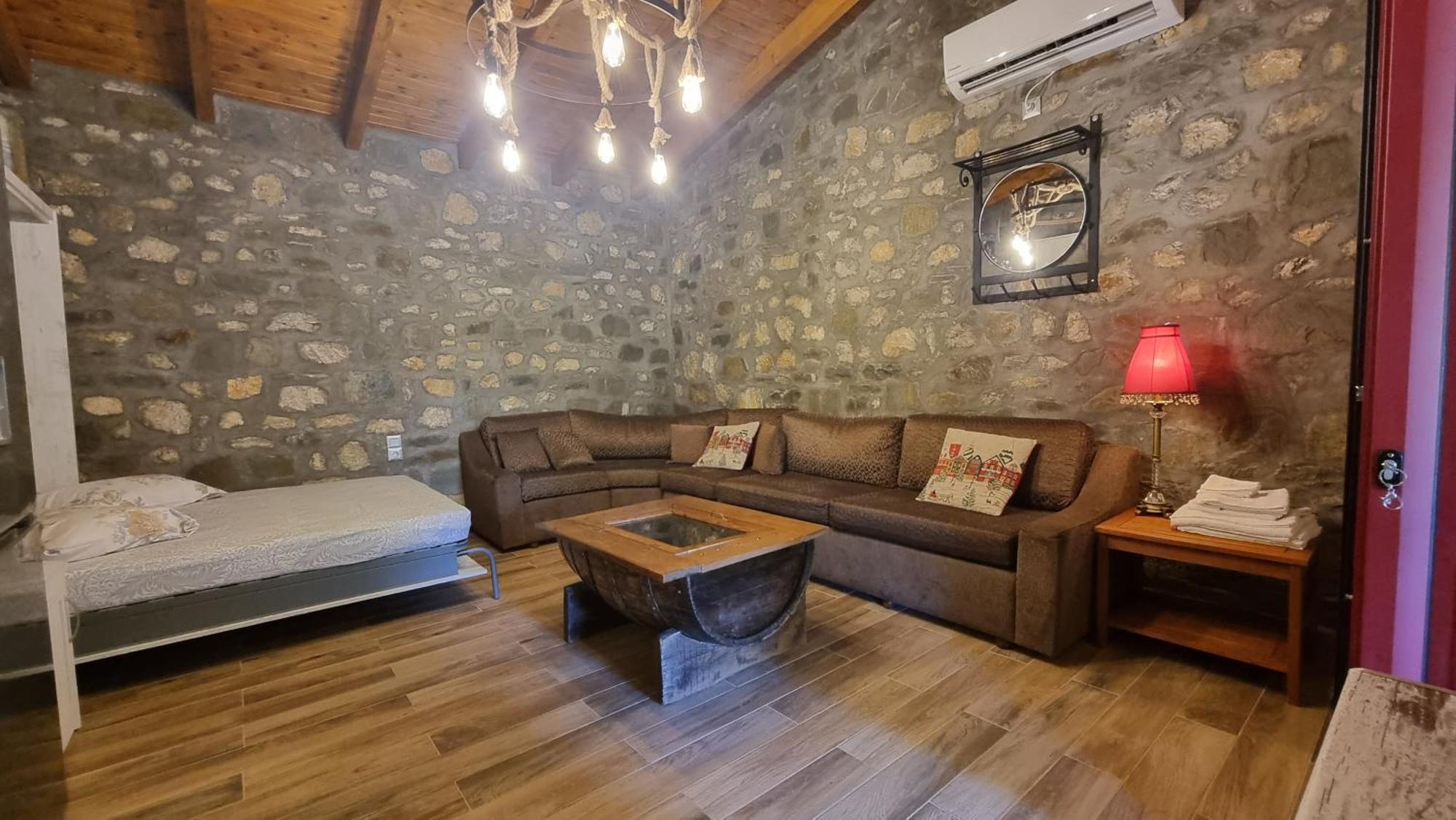 House With Big Garden And Barbeque In Nature Vourgareli Exteriér fotografie